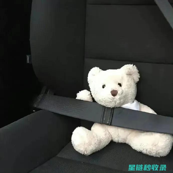 不想因车窗起雾耽误行程？学会这些除雾技巧就OK (不想因车窗起雾怎么办)