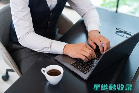 男士办公桌上的收纳小技巧：皮带篇 (男士办公桌上的摆件)