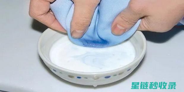 衣物墨水渍去除指南：从家庭清洁到深度清洁 (衣物墨水渍去除方法)