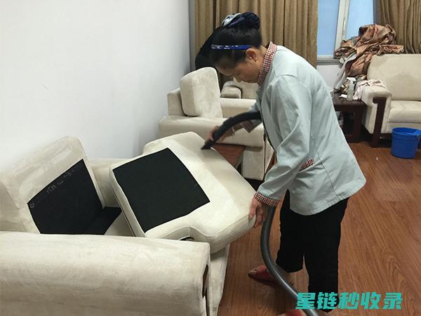 皮沙发清洁误区，这些错误操作需避免 (皮沙发清洁误差多少)